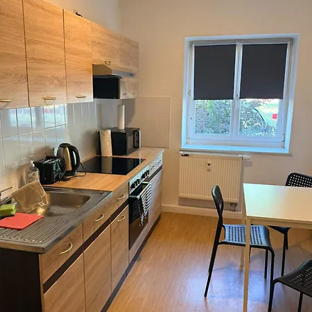 Apartment 4-5 Personen Monteurs In Ruhiger Wohnlage