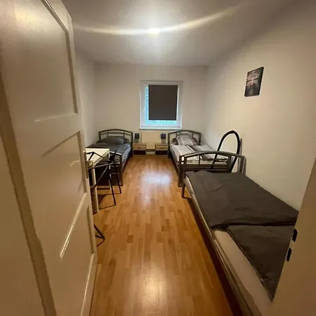 Apartment 4-5 Personen Monteurs In Ruhiger Wohnlage Halle (Saale)