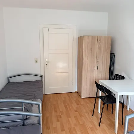 4-5 Personen Monteurs In Ruhiger Wohnlage Halle (Saale)