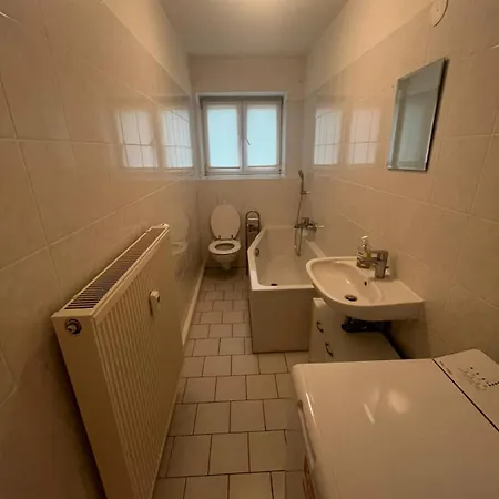 4-5 Personen Monteurs In Ruhiger Wohnlage * Halle (Saale)